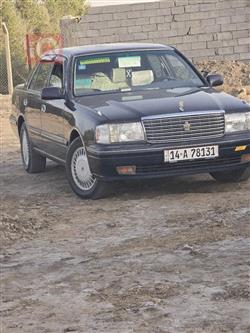 تۆیۆتا کراون
